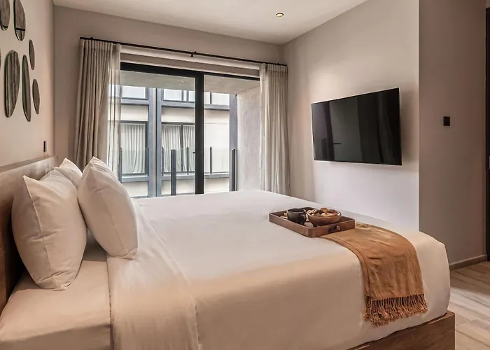 Liv Reforma By Kukun Apartahotel 4*